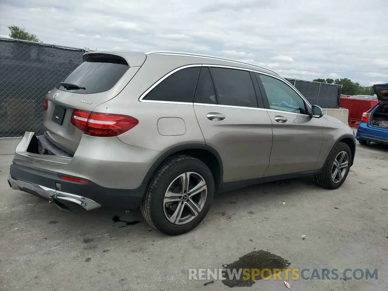 3 fotografías del automóvil dañado WDC0G4KBXKF624867 MERCEDES-BENZ GLC-CLASS 2019