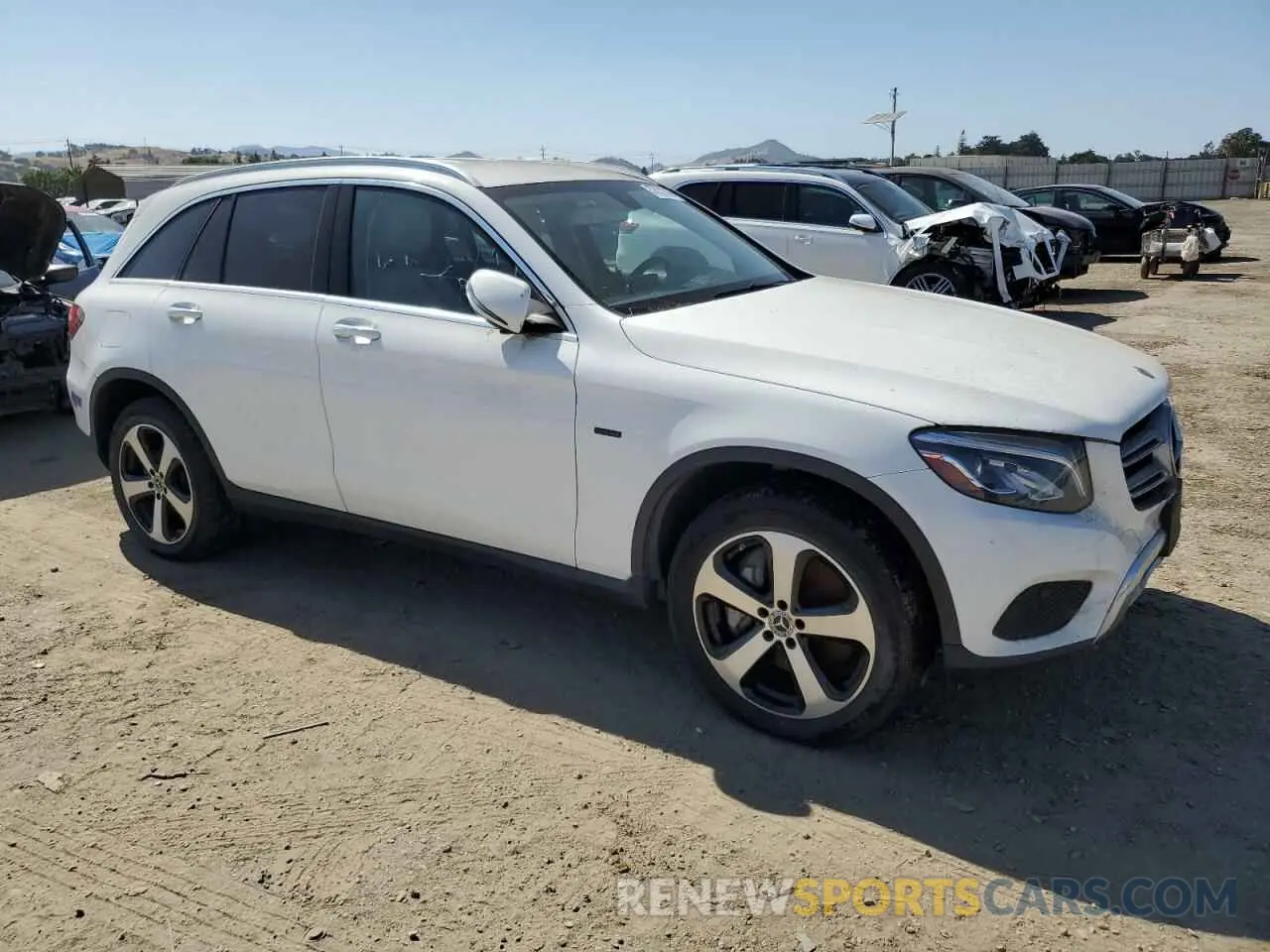 4 fotografías del automóvil dañado WDC0G5EB7KF562183 MERCEDES-BENZ GLC-CLASS 2019