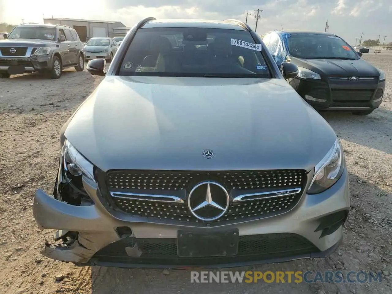 5 fotografías del automóvil dañado WDC0G6EB0KF493262 MERCEDES-BENZ GLC-CLASS 2019