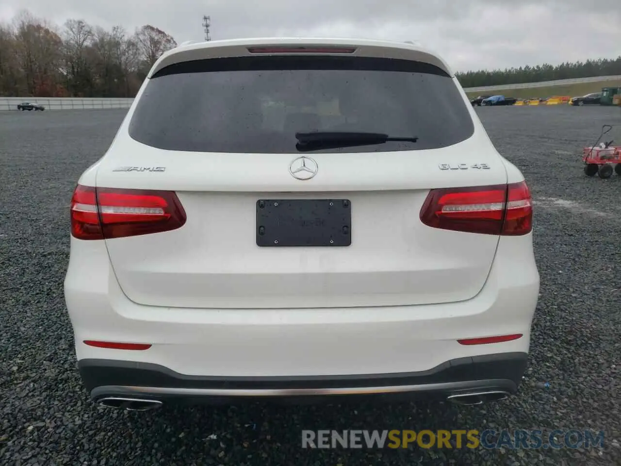 6 fotografías del automóvil dañado WDC0G6EB2KF585084 MERCEDES-BENZ GLC-CLASS 2019