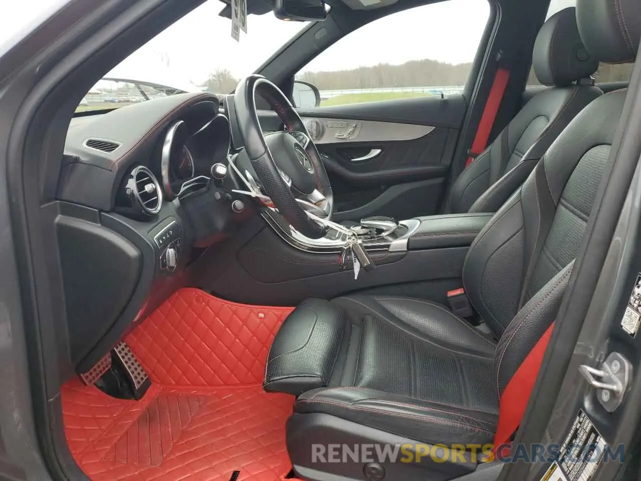 7 fotografías del automóvil dañado WDC0G6EB4KF632616 MERCEDES-BENZ GLC-CLASS 2019