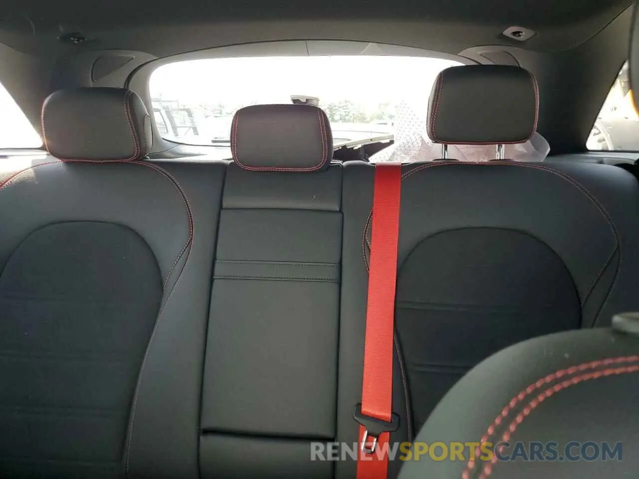 10 fotografías del automóvil dañado WDC0G6EB8KF659074 MERCEDES-BENZ GLC-CLASS 2019
