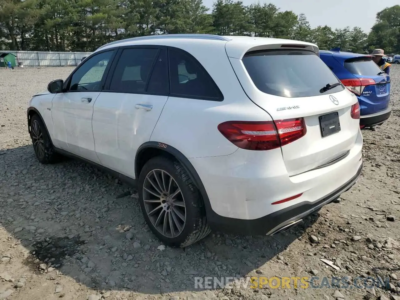 2 fotografías del automóvil dañado WDC0G6EB8KF659074 MERCEDES-BENZ GLC-CLASS 2019