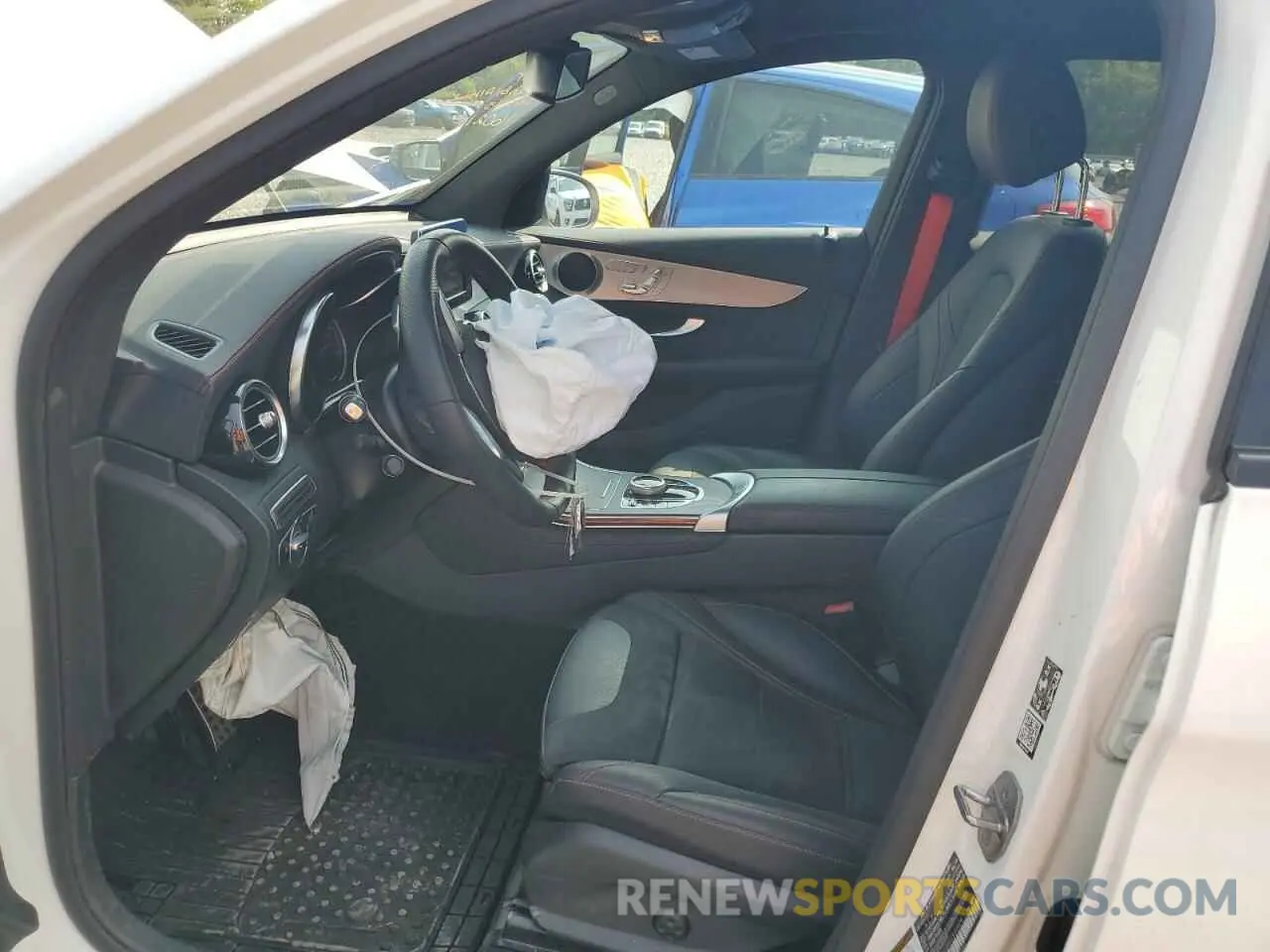 7 fotografías del automóvil dañado WDC0G6EB8KF659074 MERCEDES-BENZ GLC-CLASS 2019