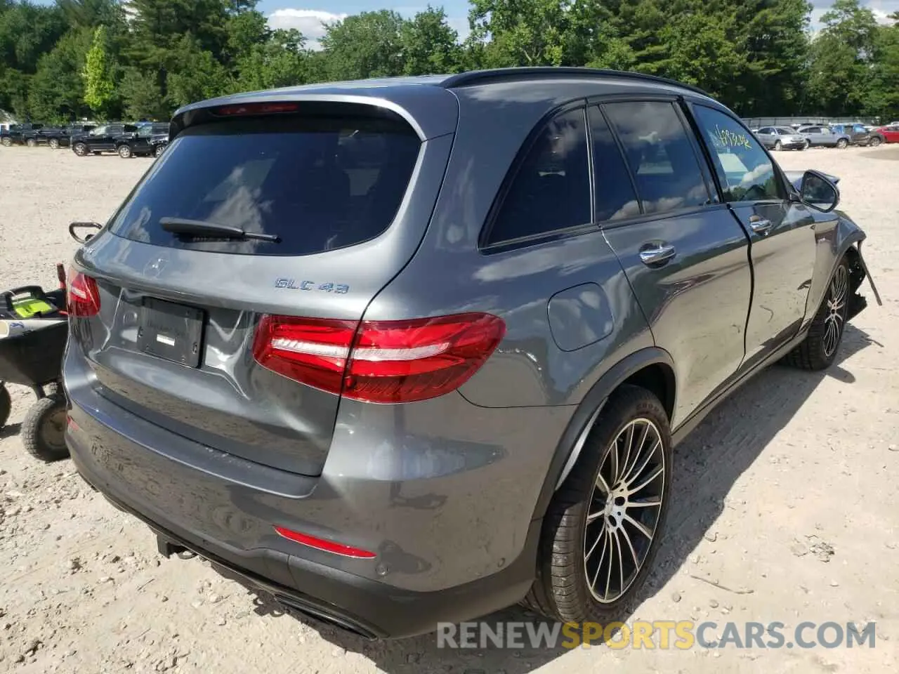 4 fotografías del automóvil dañado WDC0G6EB9KF639061 MERCEDES-BENZ GLC-CLASS 2019