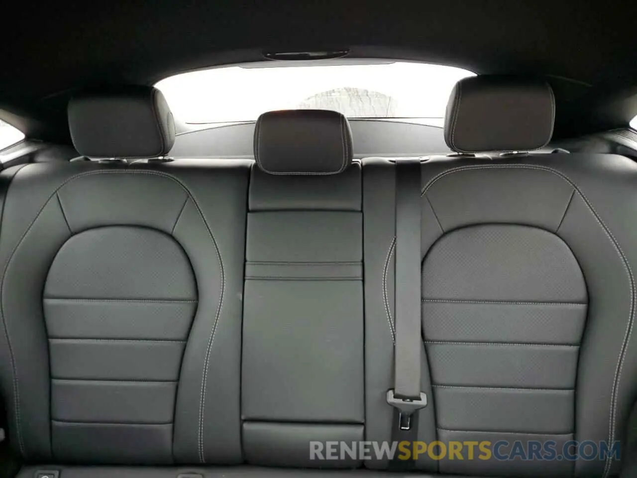 10 fotografías del automóvil dañado WDC0J4KB2KF663938 MERCEDES-BENZ GLC-CLASS 2019