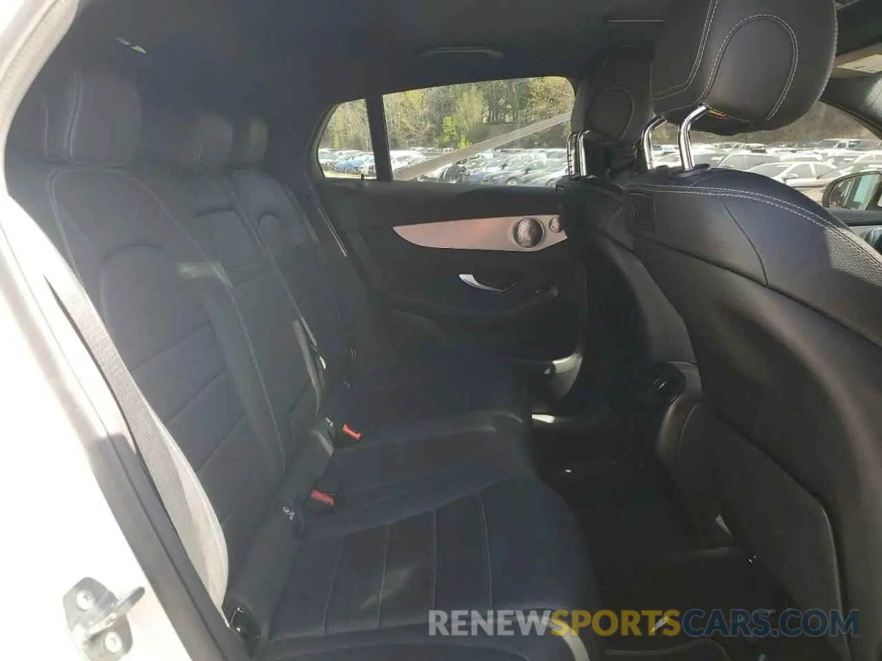 10 fotografías del automóvil dañado WDC0J4KB6KF562028 MERCEDES-BENZ GLC-CLASS 2019