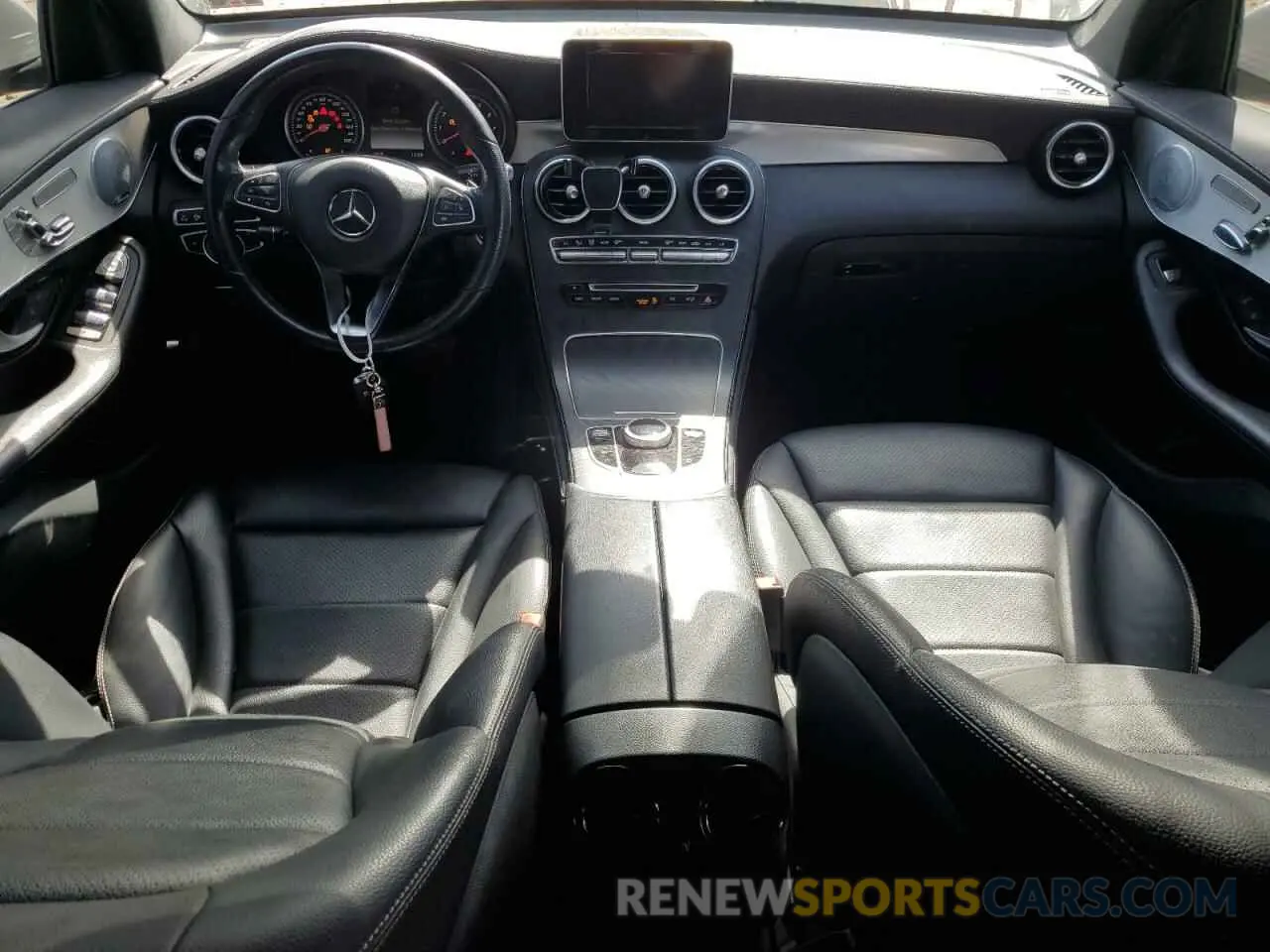 8 fotografías del automóvil dañado WDC0J4KB6KF562028 MERCEDES-BENZ GLC-CLASS 2019
