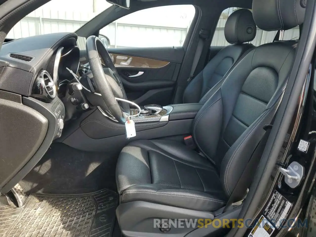 7 fotografías del automóvil dañado WDC0J4KB8KF598819 MERCEDES-BENZ GLC-CLASS 2019