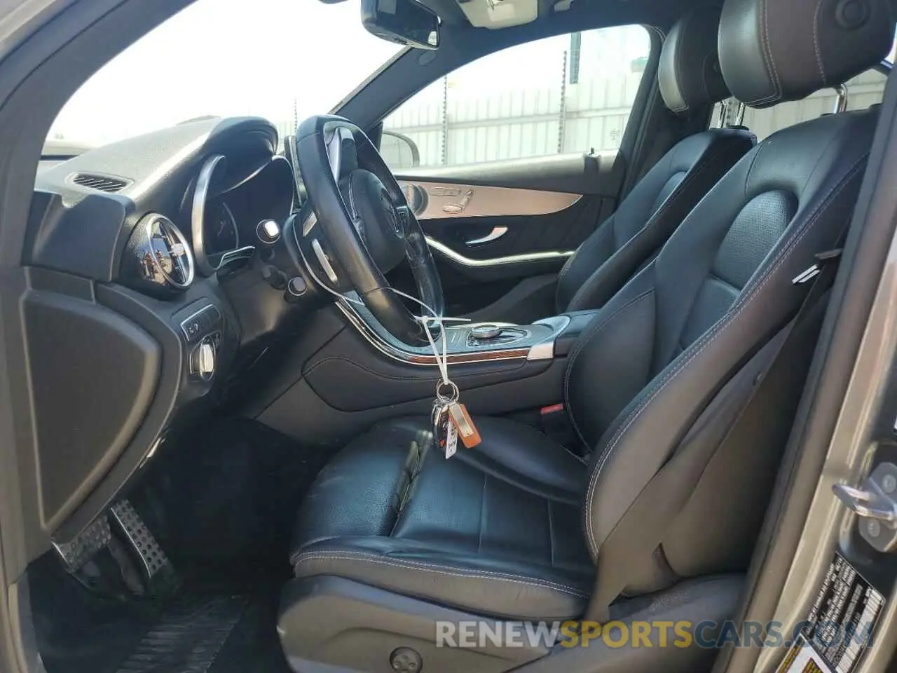7 fotografías del automóvil dañado WDC0J4KB9KF664150 MERCEDES-BENZ GLC-CLASS 2019