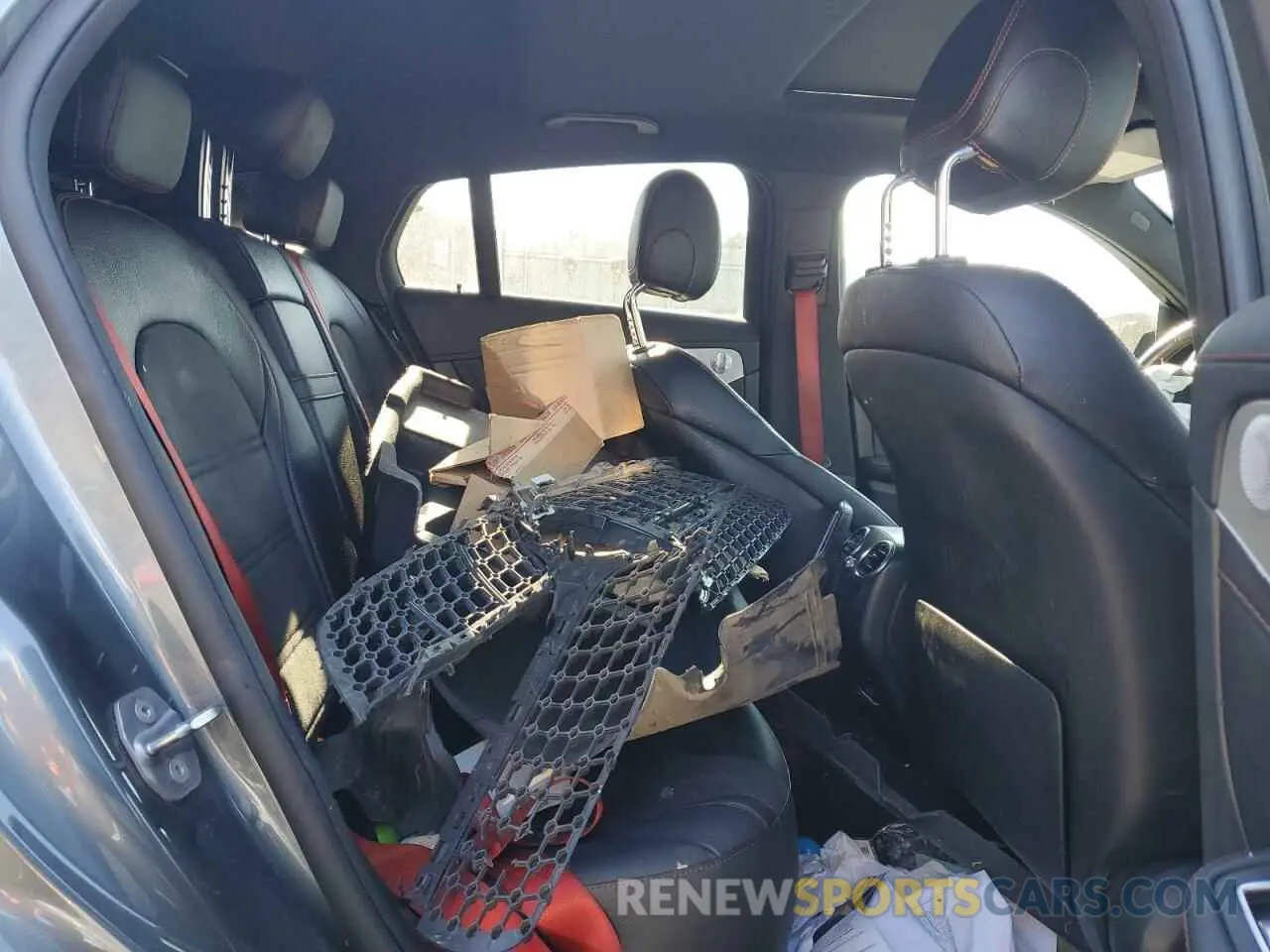 10 fotografías del automóvil dañado WDC0J6EB3KF665639 MERCEDES-BENZ GLC-CLASS 2019