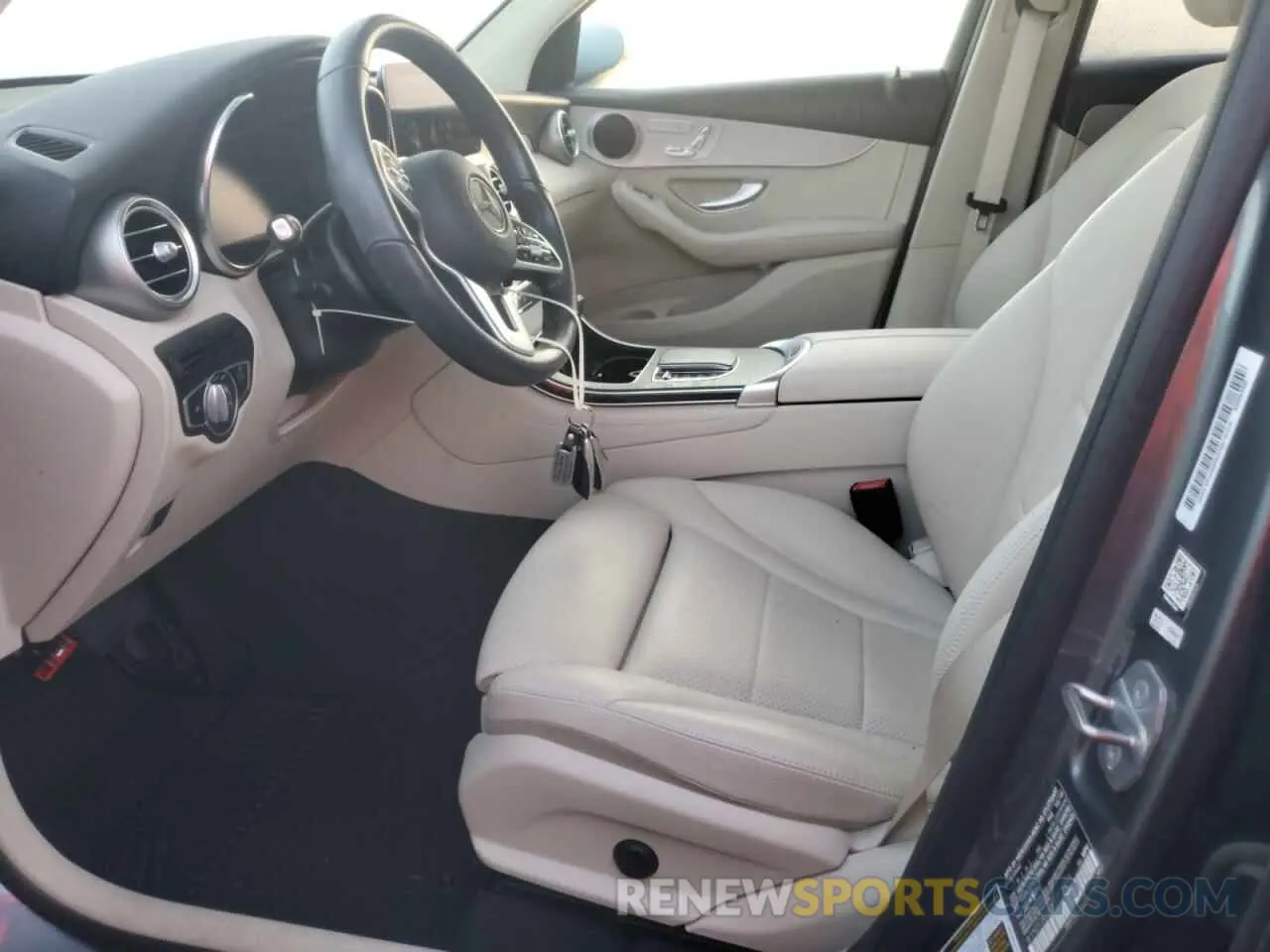 7 fotografías del automóvil dañado W1N0G8DB0LF771851 MERCEDES-BENZ GLC-CLASS 2020