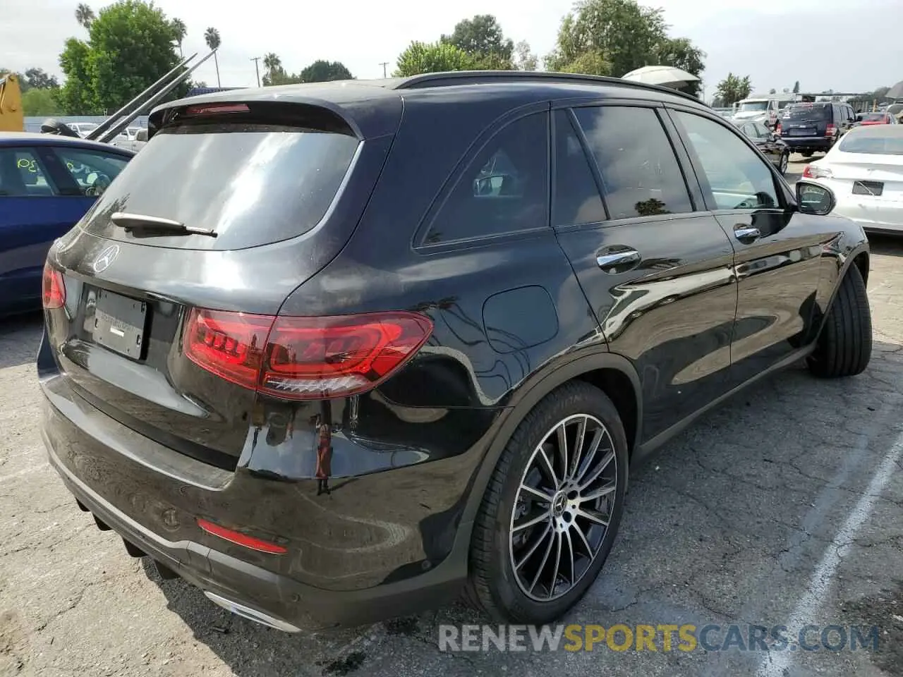 4 fotografías del automóvil dañado W1N0G8DB0LF815170 MERCEDES-BENZ GLC-CLASS 2020