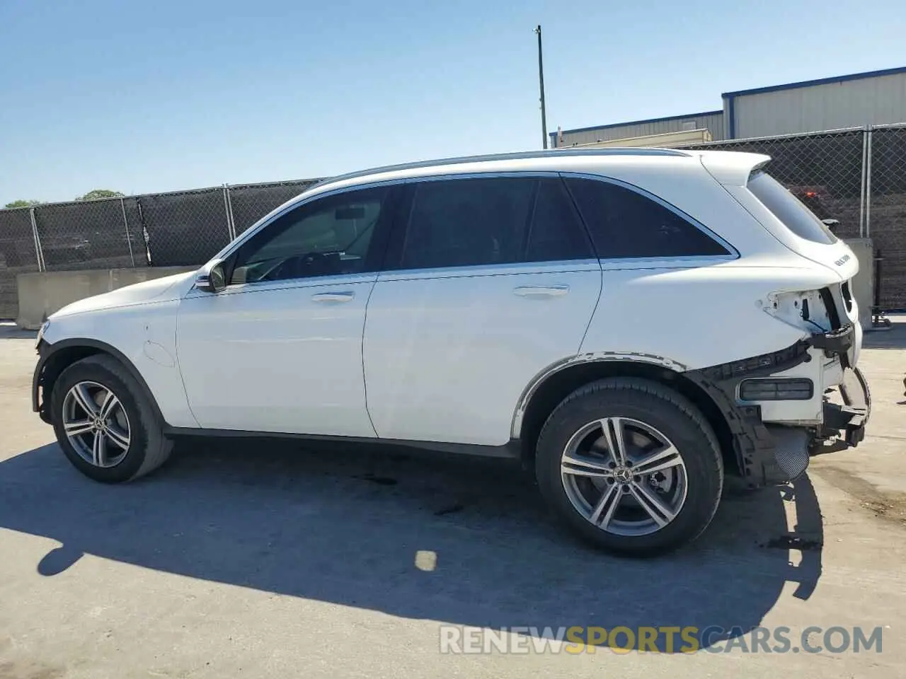 2 fotografías del automóvil dañado W1N0G8DB3LF784562 MERCEDES-BENZ GLC-CLASS 2020