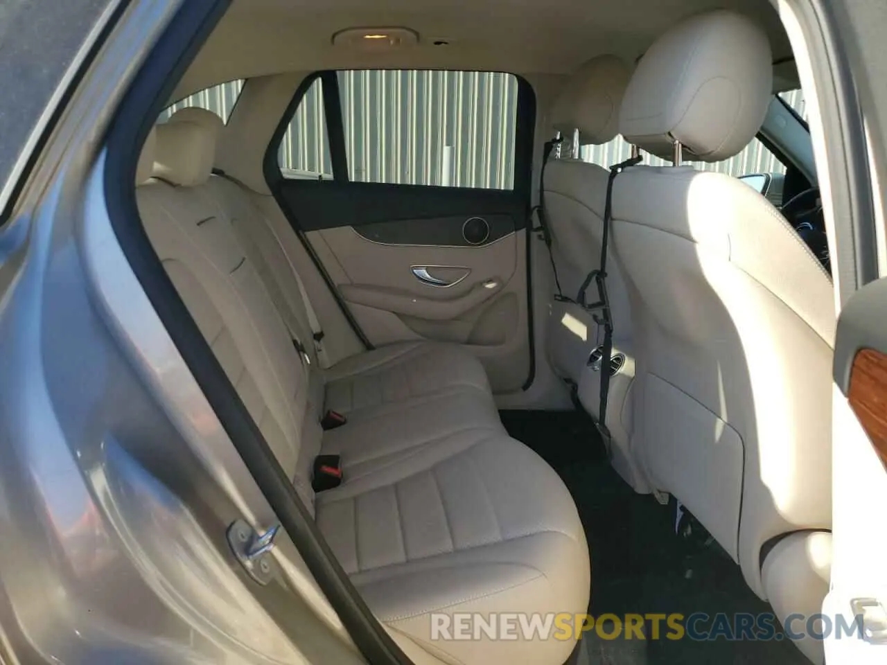 10 fotografías del automóvil dañado W1N0G8DB5LF820302 MERCEDES-BENZ GLC-CLASS 2020