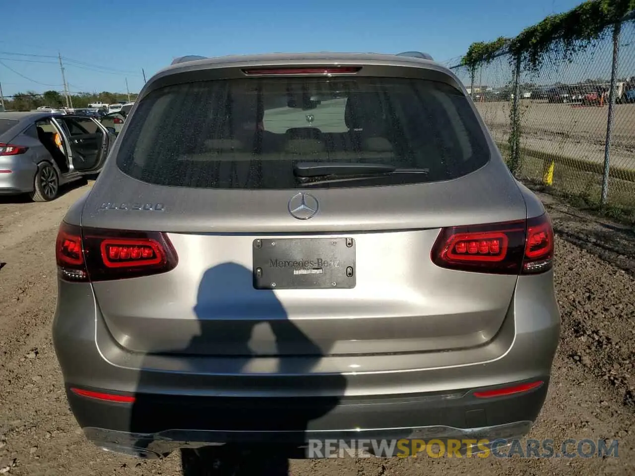 6 fotografías del automóvil dañado W1N0G8DB5LF820302 MERCEDES-BENZ GLC-CLASS 2020
