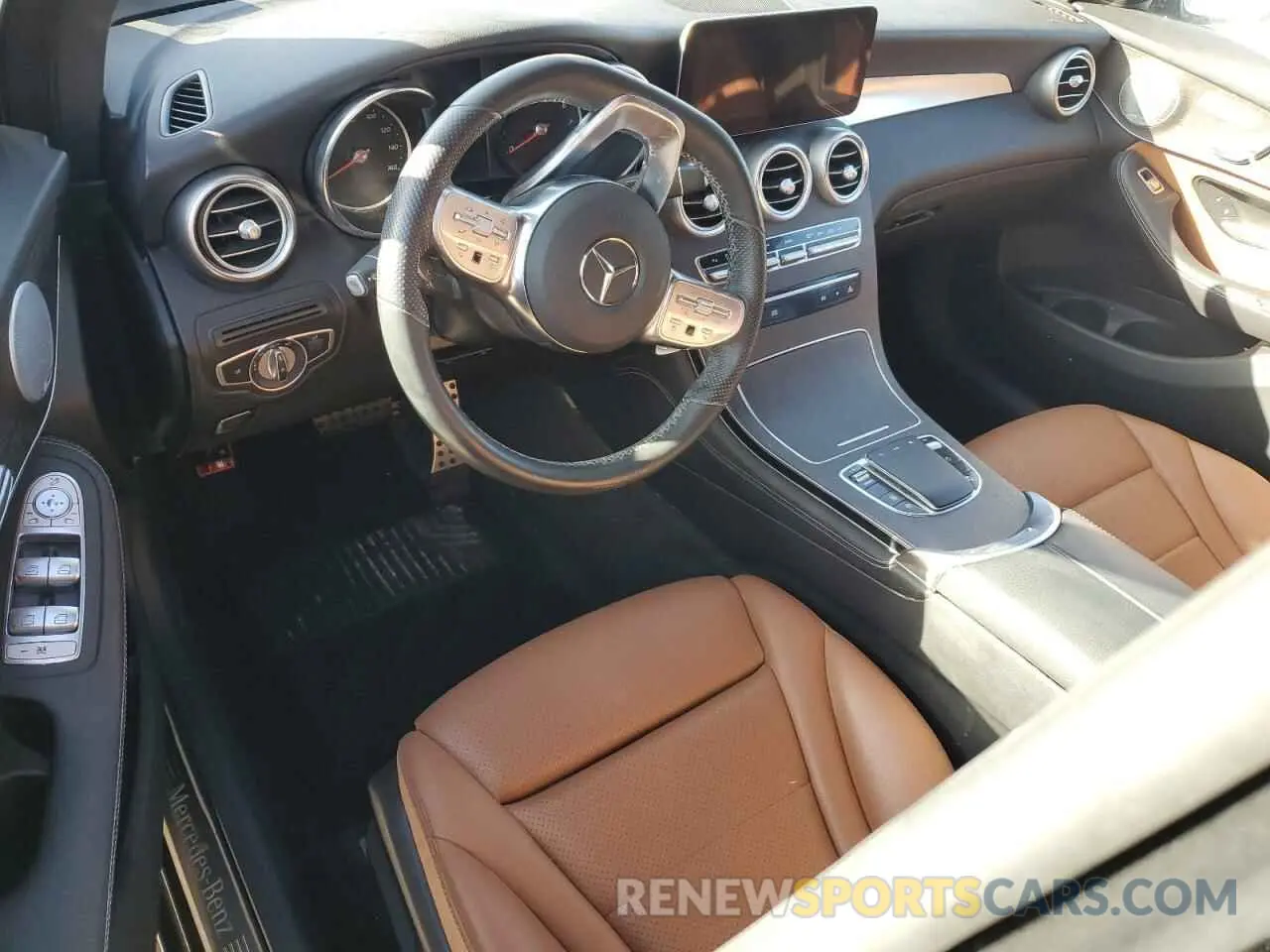 8 fotografías del automóvil dañado W1N0G8DB6LF762975 MERCEDES-BENZ GLC-CLASS 2020