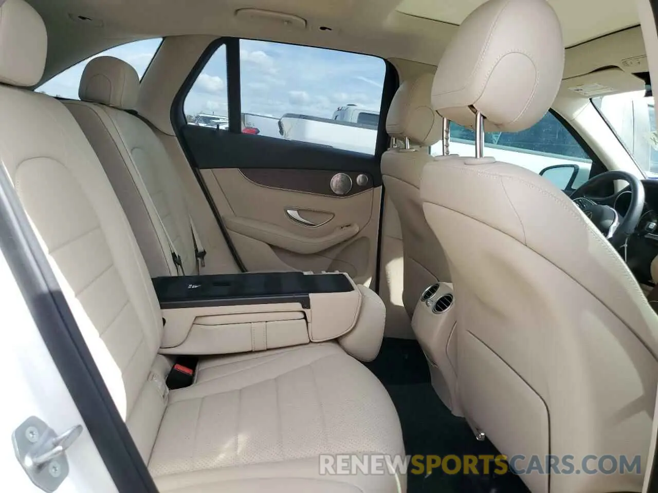 11 fotografías del automóvil dañado W1N0G8DB9LF854050 MERCEDES-BENZ GLC-CLASS 2020