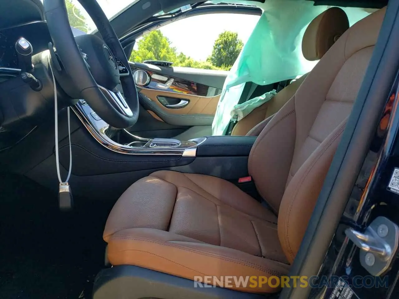 5 fotografías del automóvil dañado W1N0G8EB0LF788485 MERCEDES-BENZ GLC-CLASS 2020