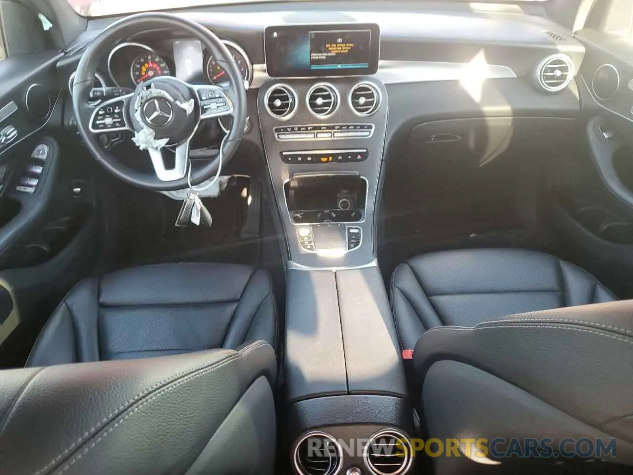 8 fotografías del automóvil dañado W1N0G8EB0LF826328 MERCEDES-BENZ GLC-CLASS 2020