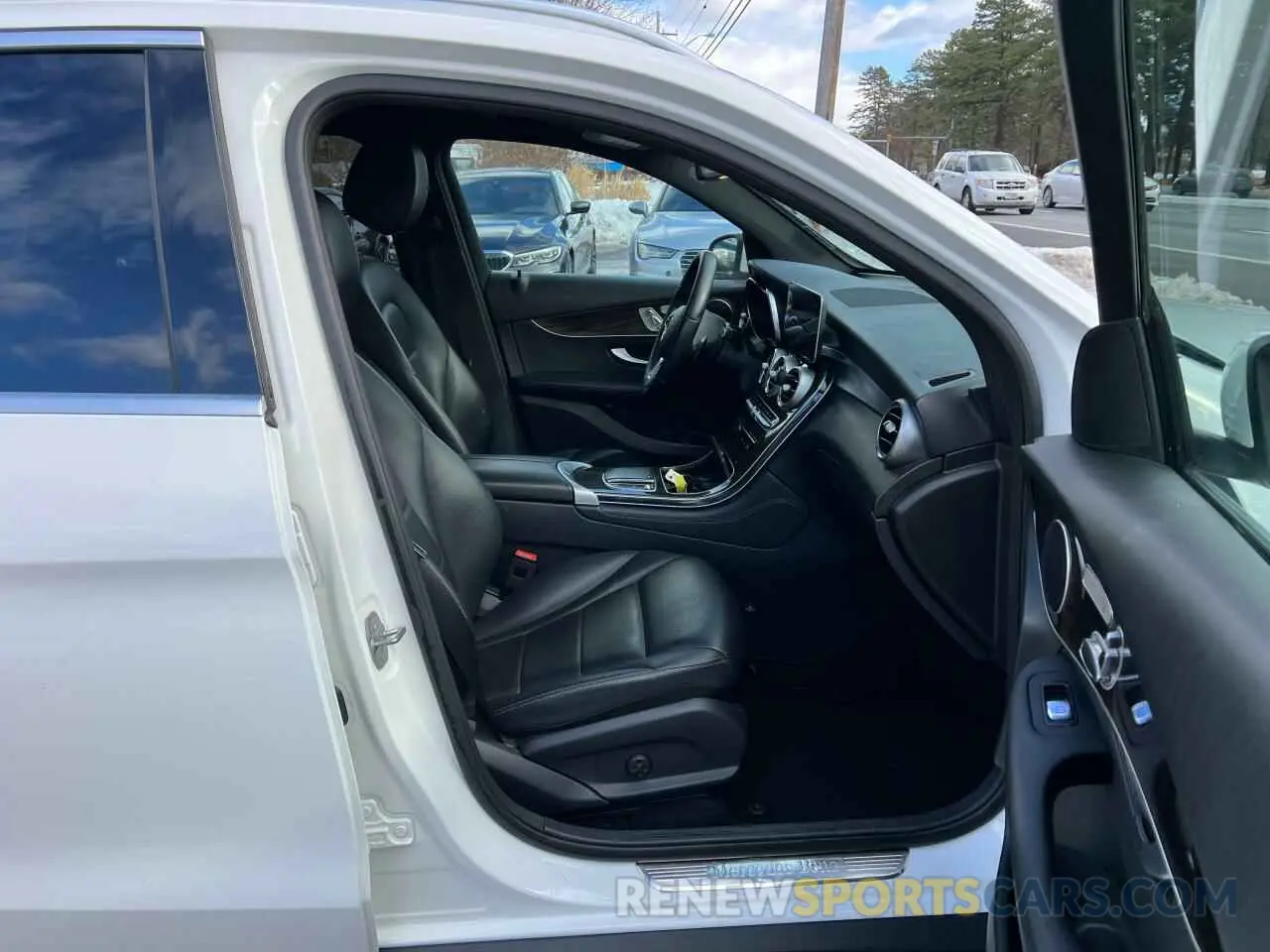 5 fotografías del automóvil dañado W1N0G8EBXLF779924 MERCEDES-BENZ GLC-CLASS 2020