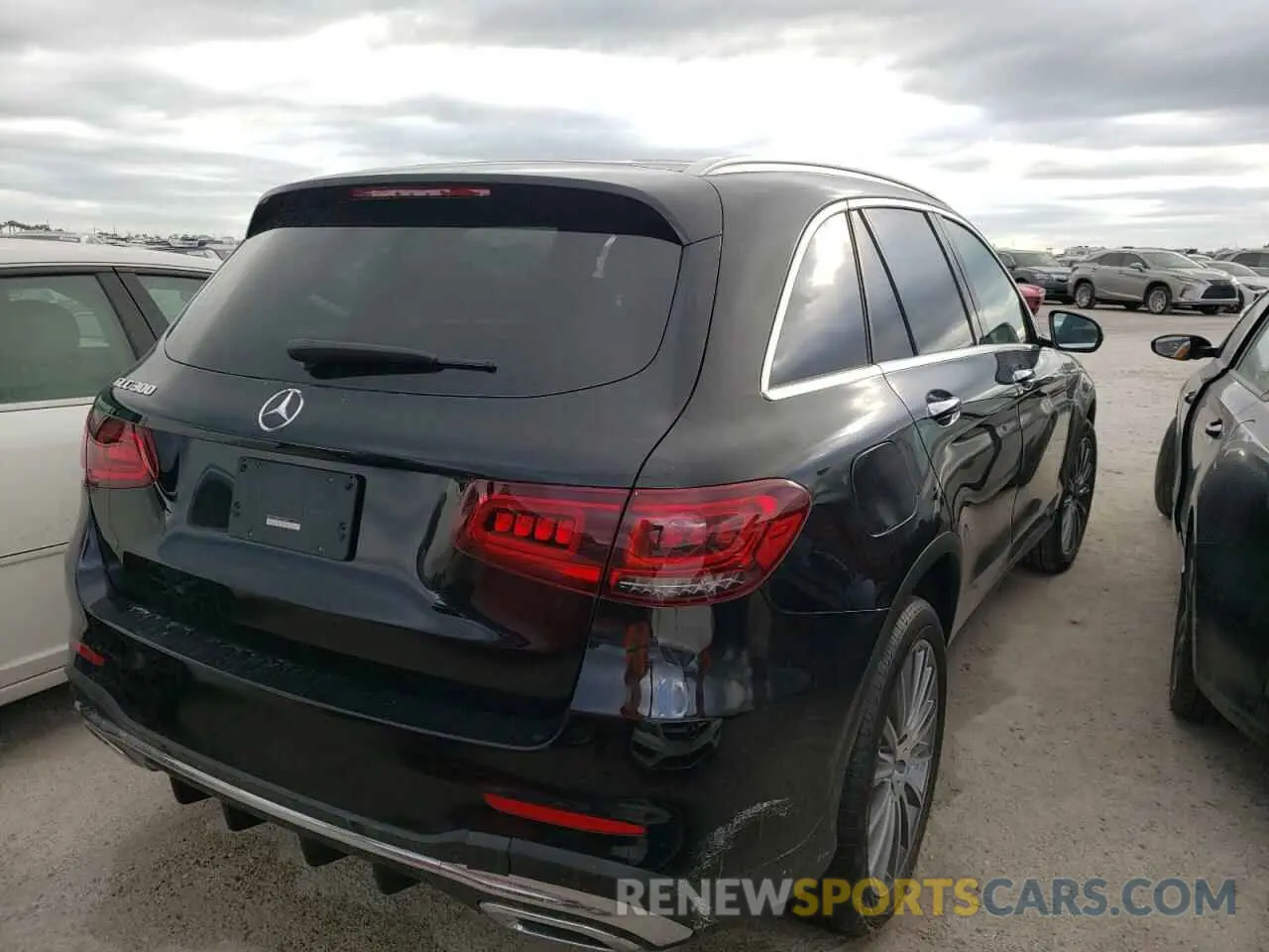 4 fotografías del automóvil dañado WDC0G8DB0LF696361 MERCEDES-BENZ GLC-CLASS 2020