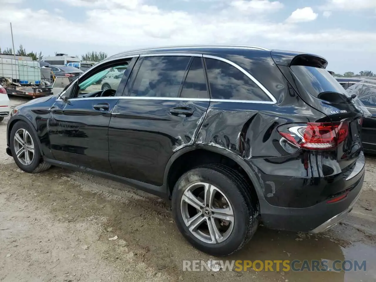 2 fotografías del automóvil dañado WDC0G8DB3LF755824 MERCEDES-BENZ GLC-CLASS 2020