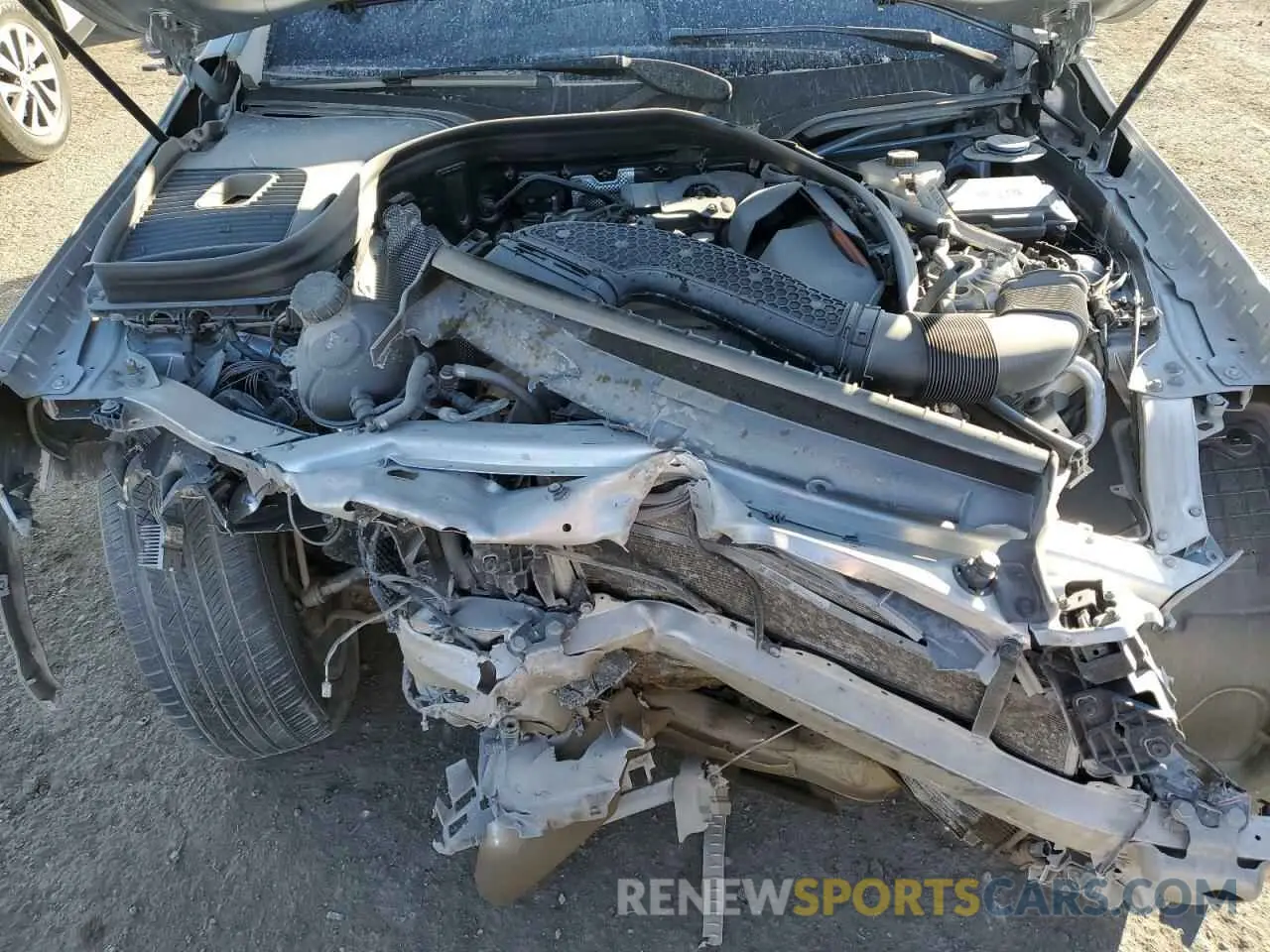 13 fotografías del automóvil dañado WDC0G8DB8LF673135 MERCEDES-BENZ GLC-CLASS 2020