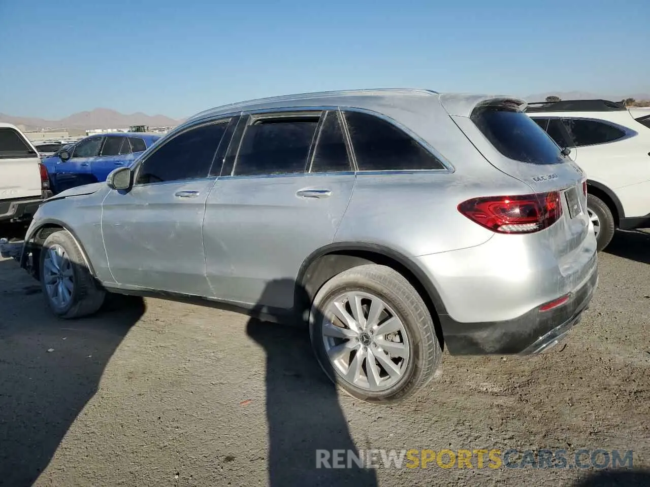 2 fotografías del automóvil dañado WDC0G8DB8LF673135 MERCEDES-BENZ GLC-CLASS 2020