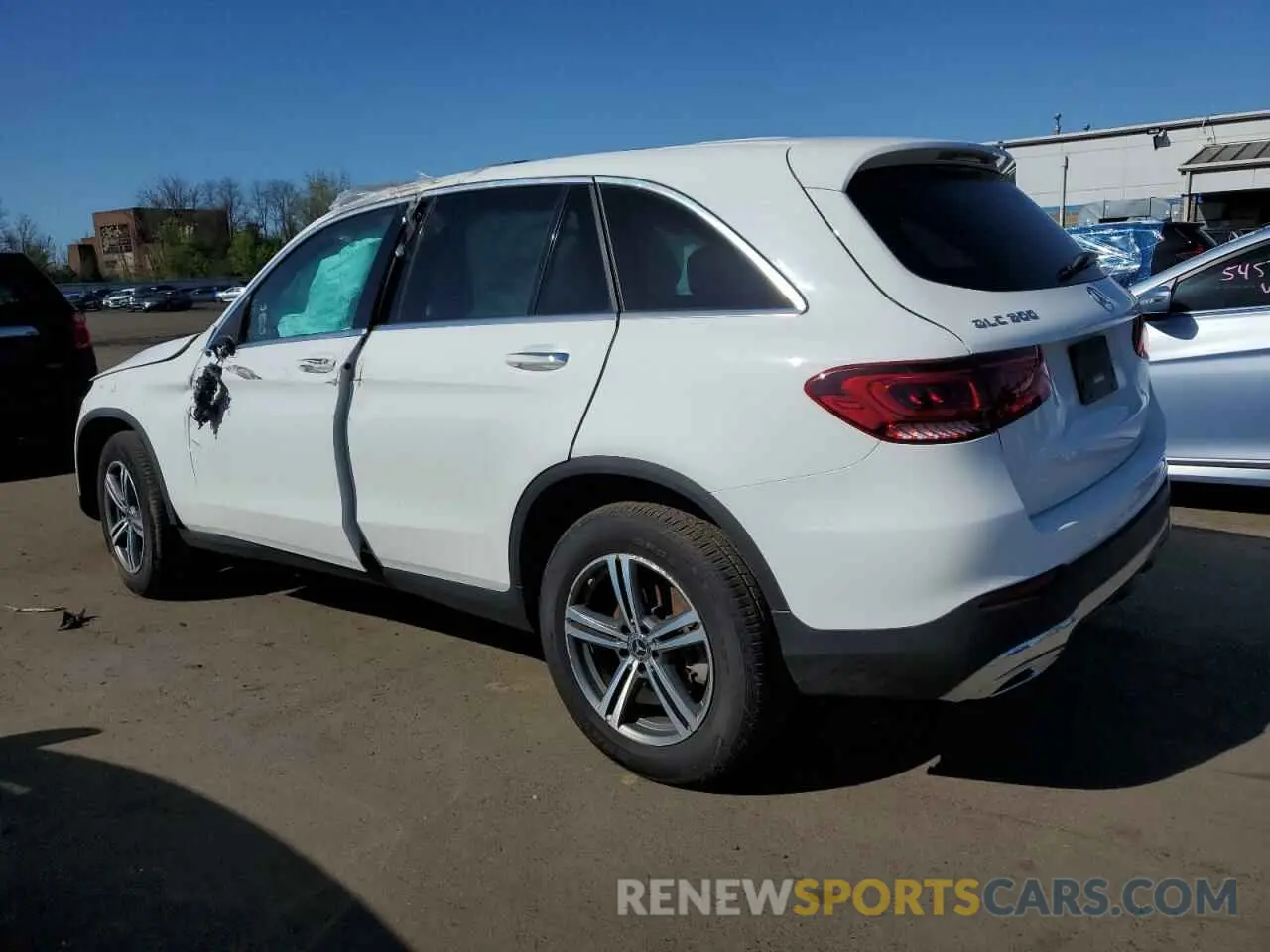 2 fotografías del automóvil dañado WDC0G8EB0LF715022 MERCEDES-BENZ GLC-CLASS 2020