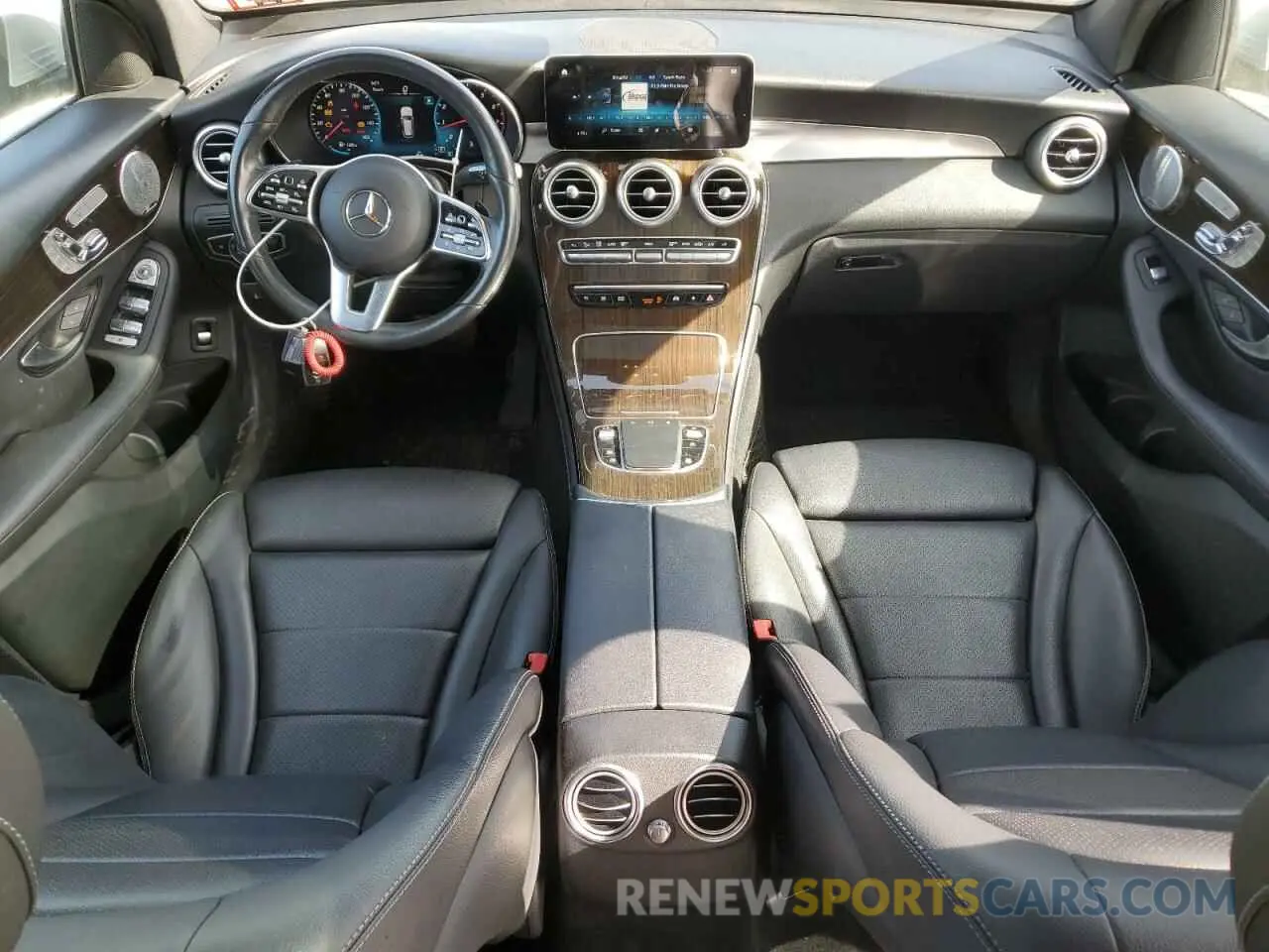 8 fotografías del automóvil dañado WDC0G8EB1LF674917 MERCEDES-BENZ GLC-CLASS 2020