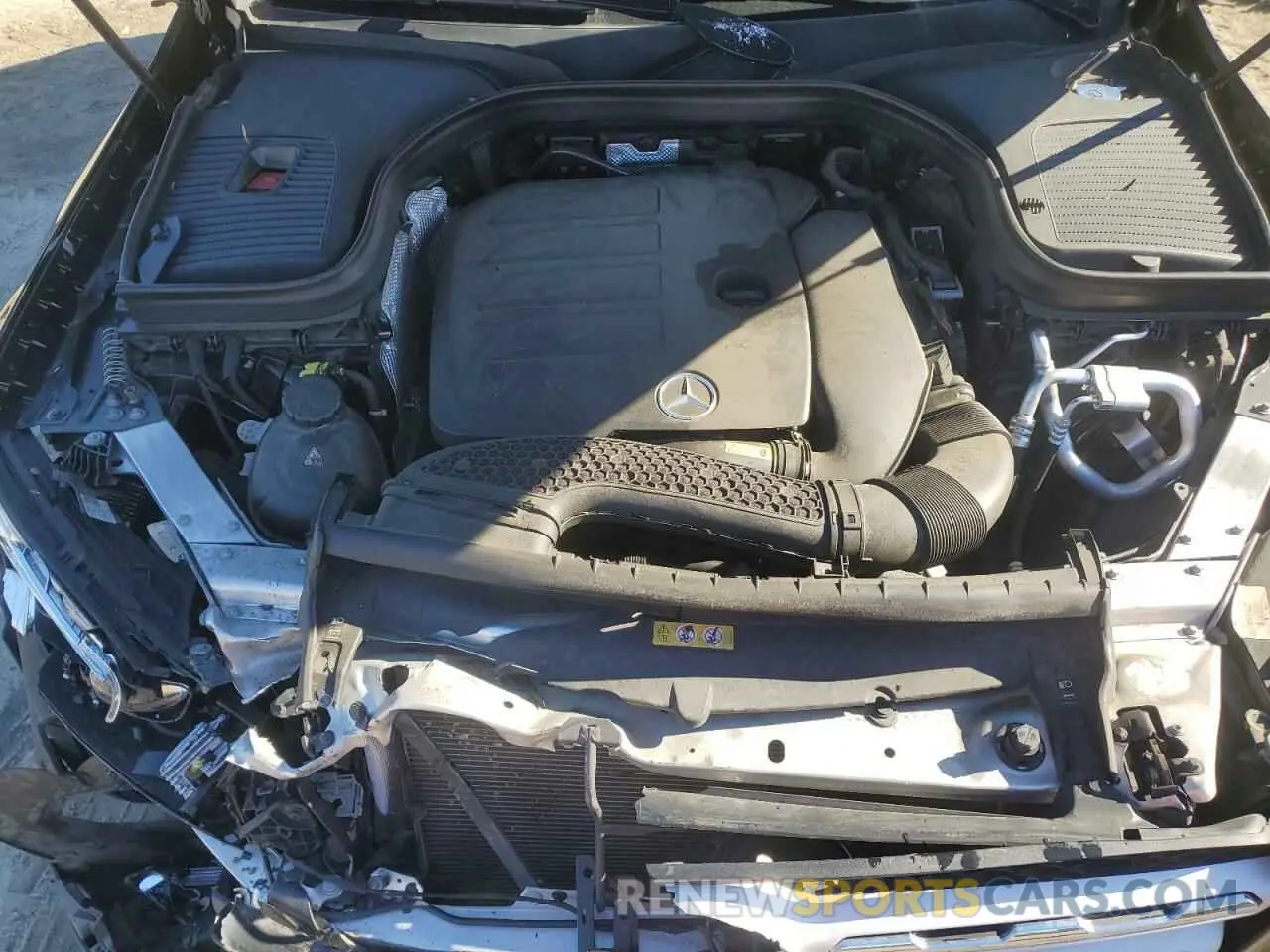 12 fotografías del automóvil dañado WDC0G8EB1LF694245 MERCEDES-BENZ GLC-CLASS 2020
