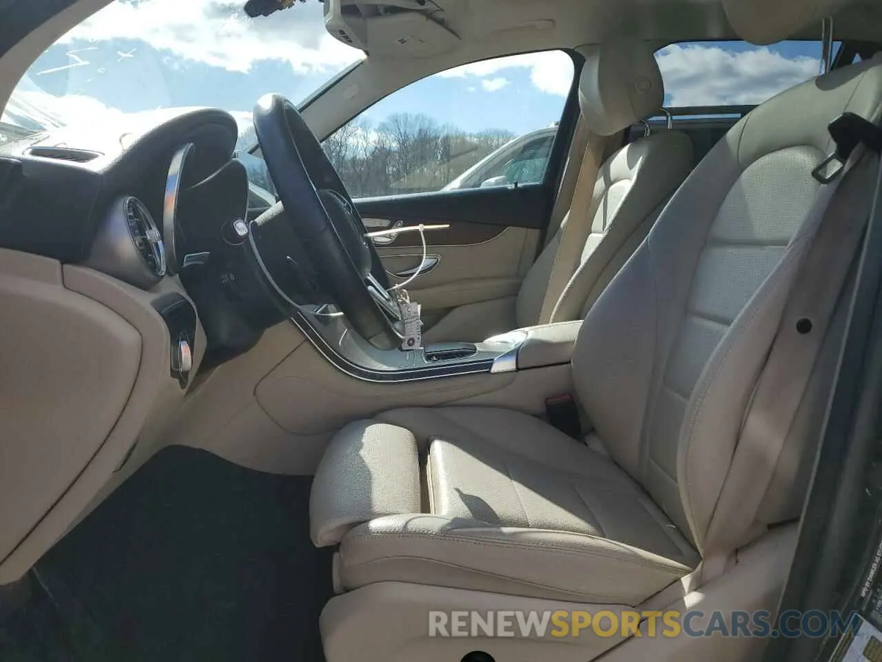 7 fotografías del automóvil dañado WDC0G8EB2LF755117 MERCEDES-BENZ GLC-CLASS 2020
