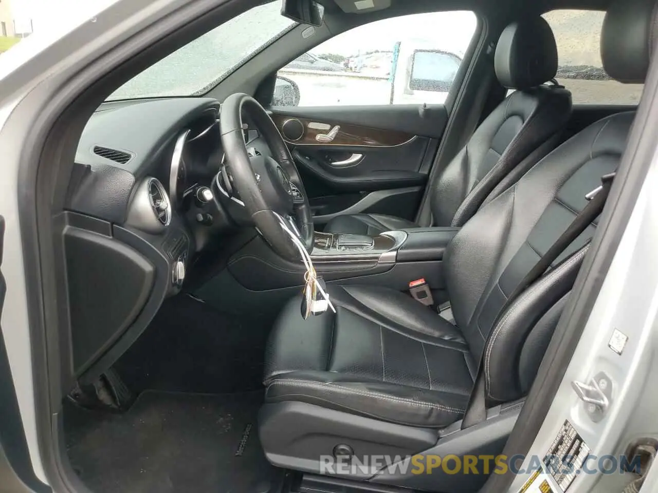 7 fotografías del automóvil dañado WDC0G8EB3LF739895 MERCEDES-BENZ GLC-CLASS 2020