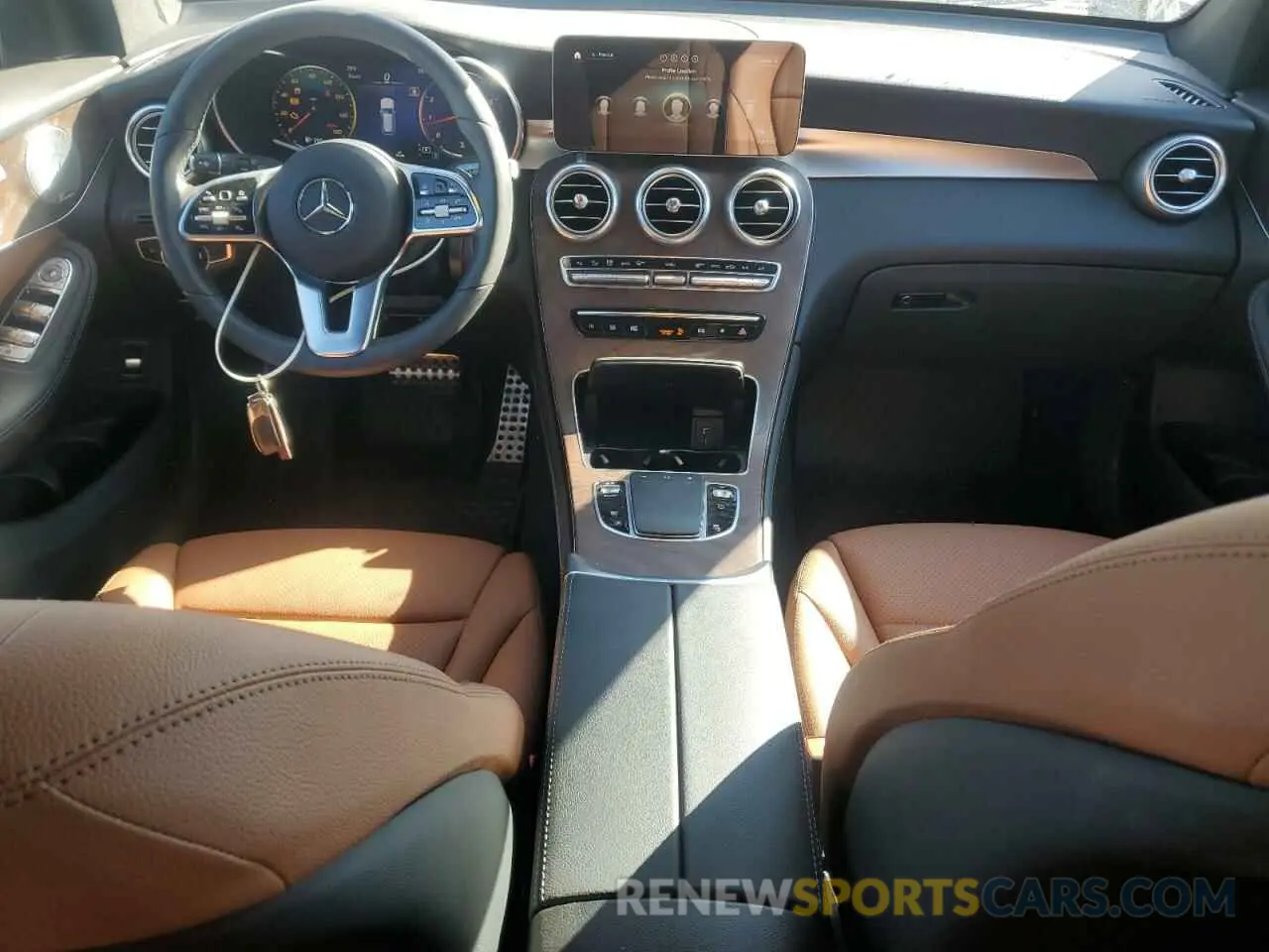 8 fotografías del automóvil dañado WDC0G8EB4LF700801 MERCEDES-BENZ GLC-CLASS 2020