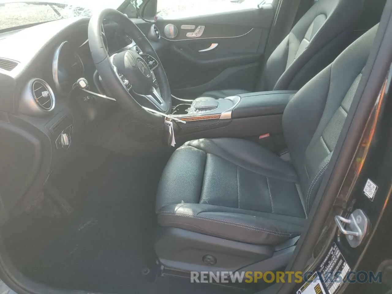 7 fotografías del automóvil dañado WDC0G8EB5LF722435 MERCEDES-BENZ GLC-CLASS 2020