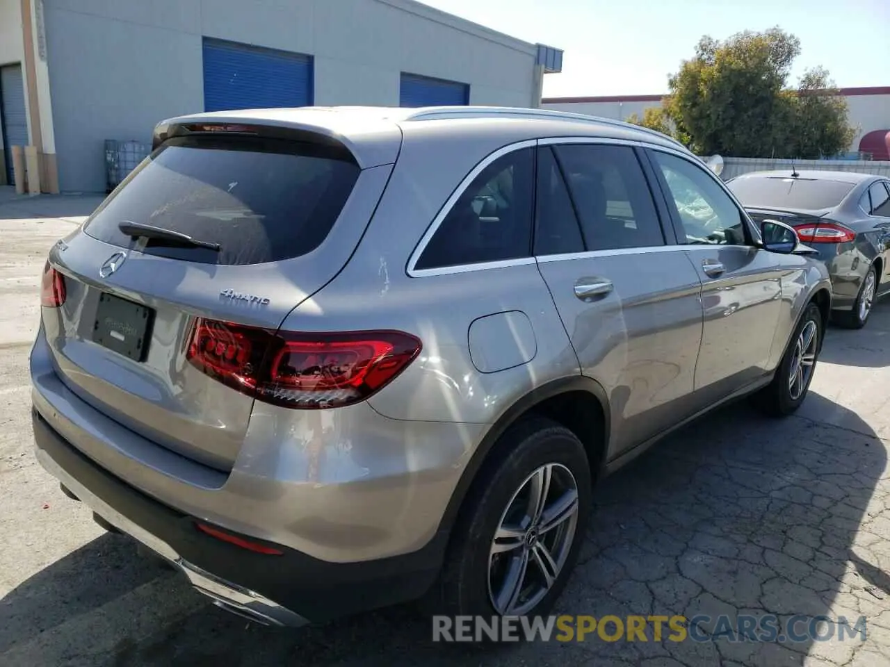 4 fotografías del automóvil dañado WDC0G8EB9LF683123 MERCEDES-BENZ GLC-CLASS 2020