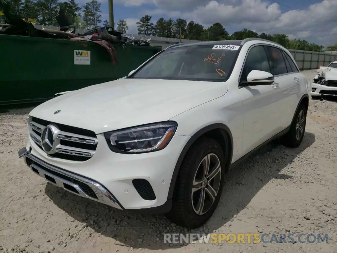 2 fotografías del automóvil dañado W1N0G8DB1MV294189 MERCEDES-BENZ GLC-CLASS 2021