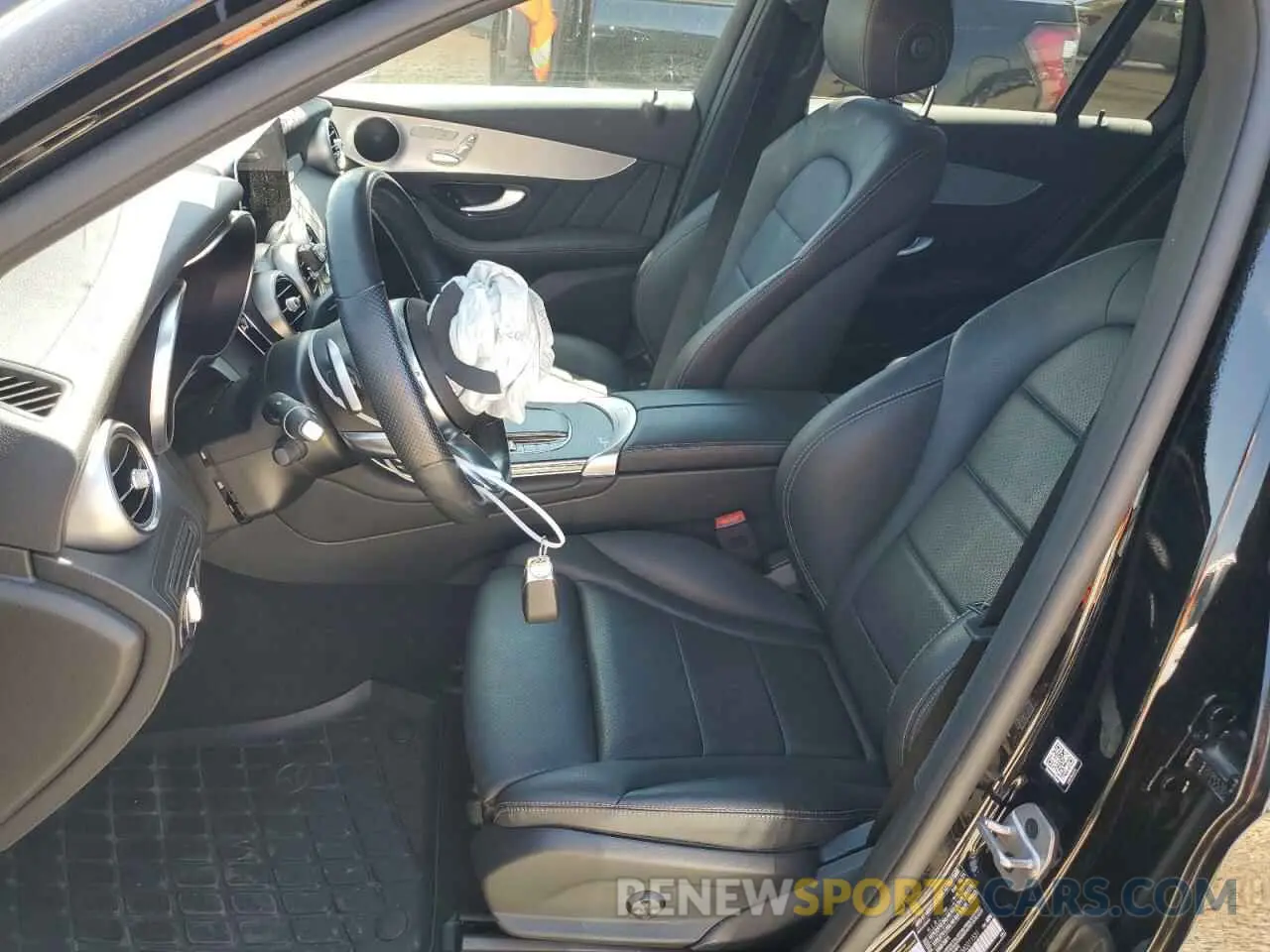 7 fotografías del automóvil dañado W1N0G8DB2MG011531 MERCEDES-BENZ GLC-CLASS 2021