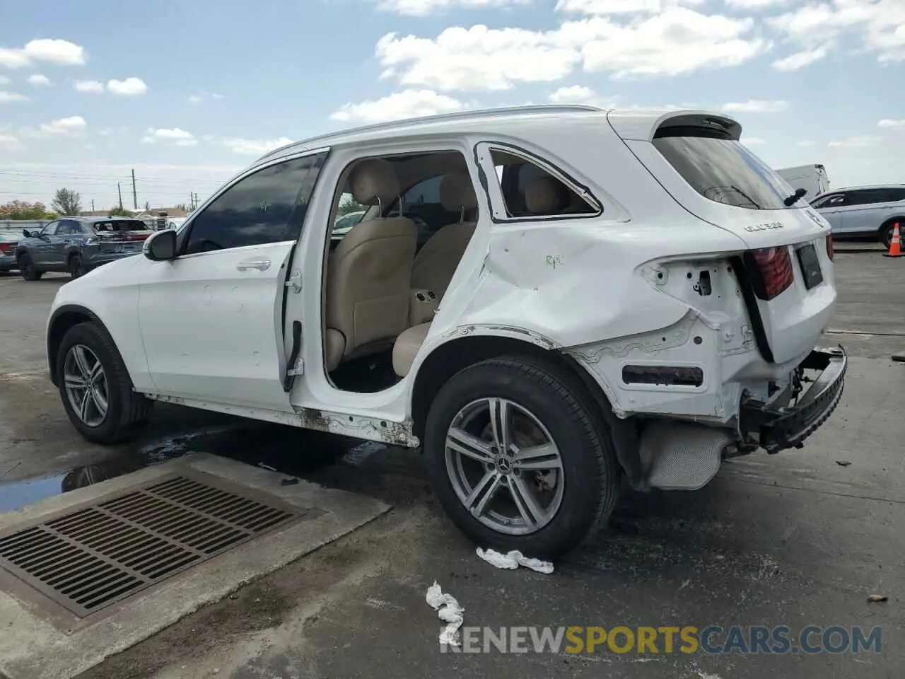 2 fotografías del automóvil dañado W1N0G8DB7MF869020 MERCEDES-BENZ GLC-CLASS 2021