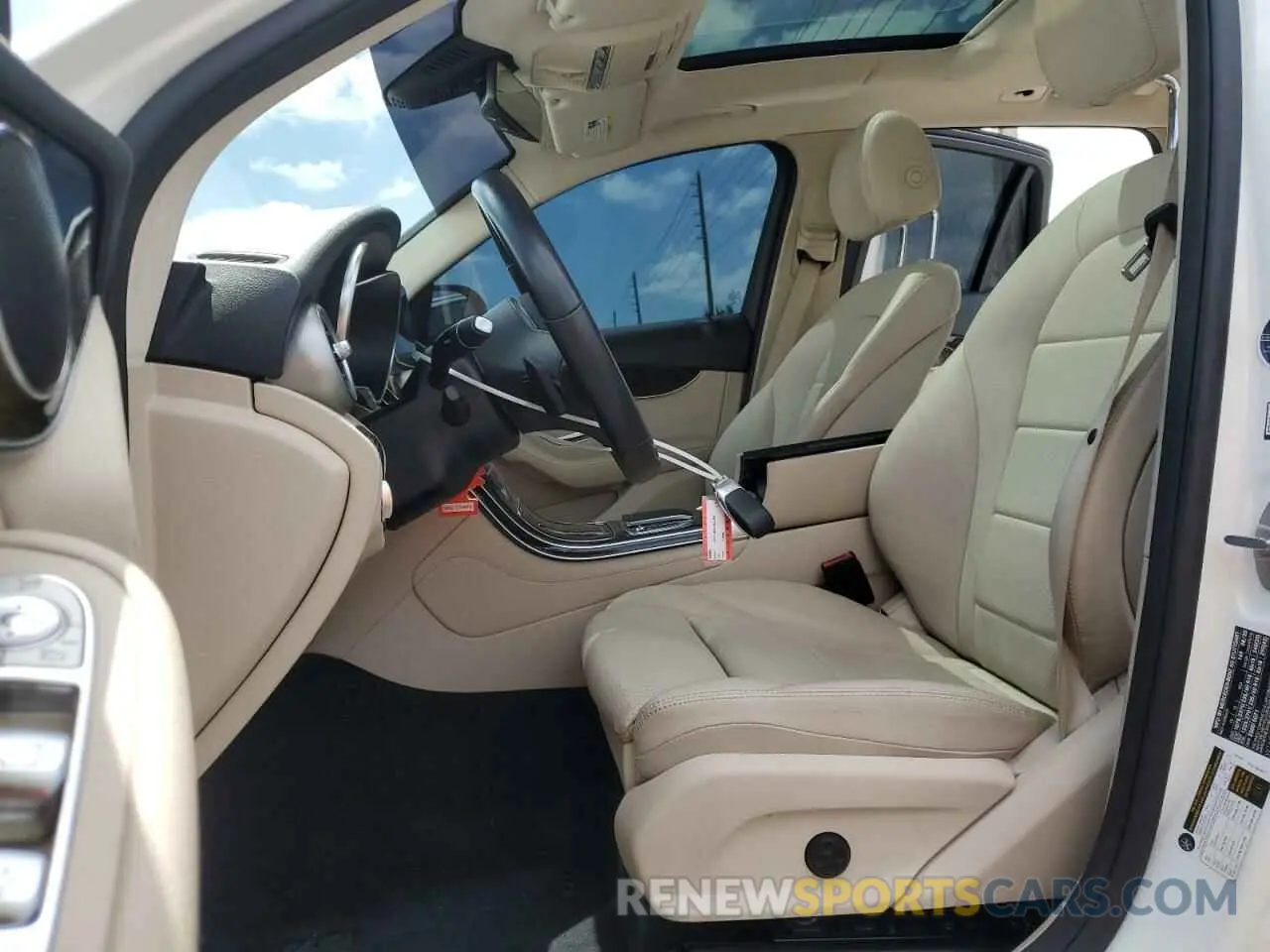 7 fotografías del automóvil dañado W1N0G8DB7MF869020 MERCEDES-BENZ GLC-CLASS 2021