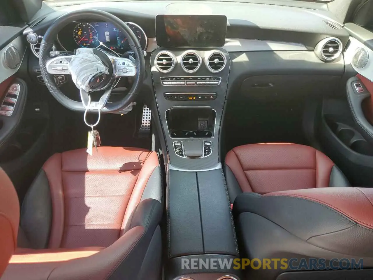 8 fotografías del automóvil dañado W1N0G8DBXMF997879 MERCEDES-BENZ GLC-CLASS 2021