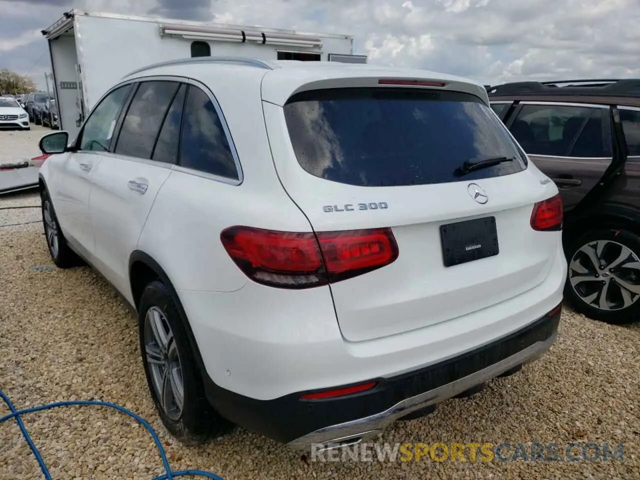 3 fotografías del automóvil dañado W1N0G8EB2MV284821 MERCEDES-BENZ GLC-CLASS 2021
