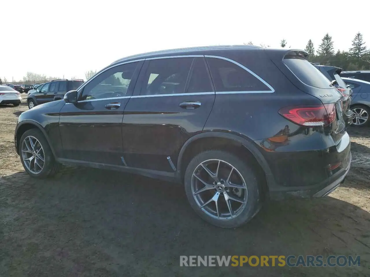 2 fotografías del automóvil dañado W1N0G8EB2MV300547 MERCEDES-BENZ GLC-CLASS 2021