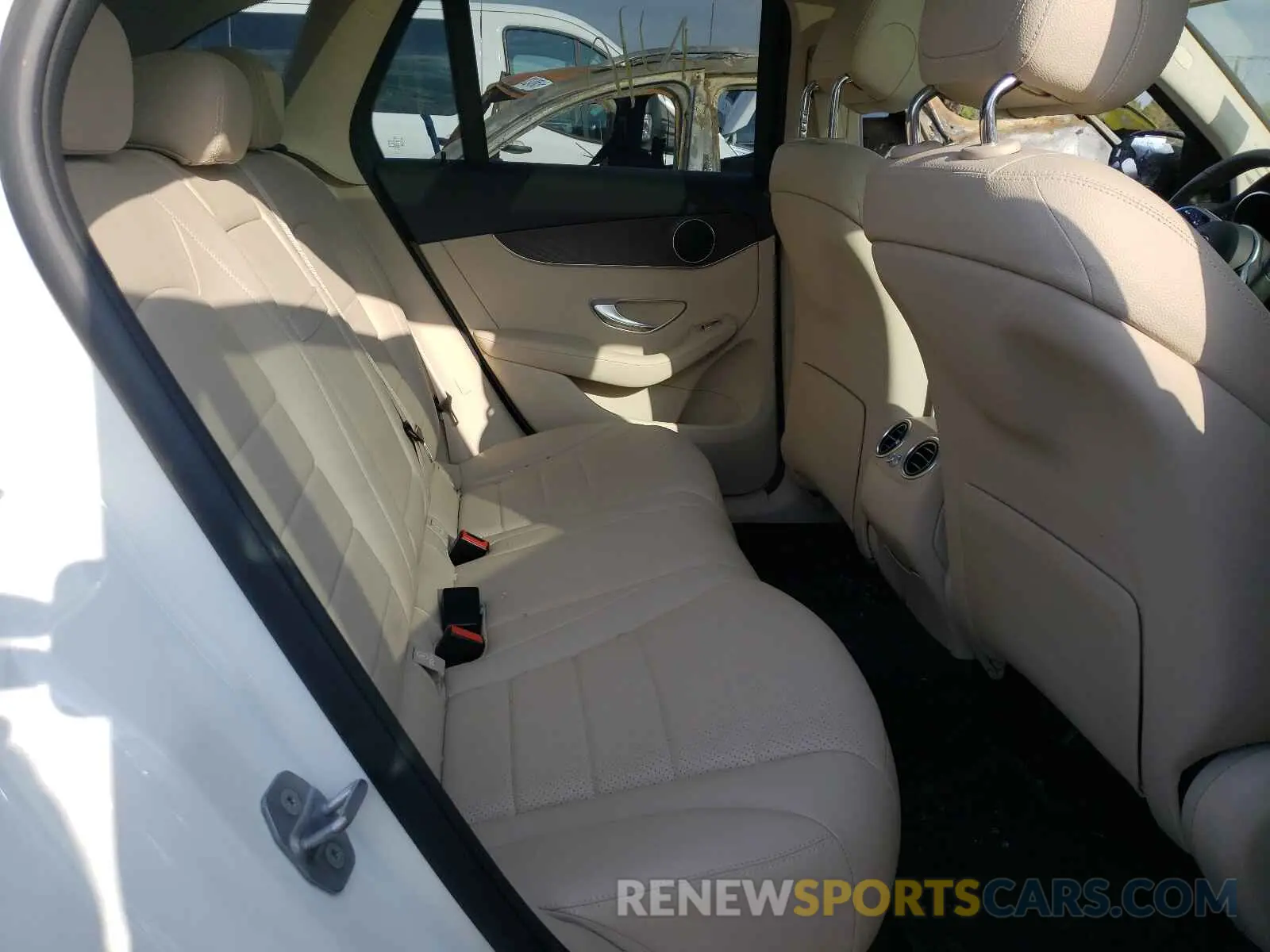 6 fotografías del automóvil dañado W1N0G8EB3MV296203 MERCEDES-BENZ GLC-CLASS 2021