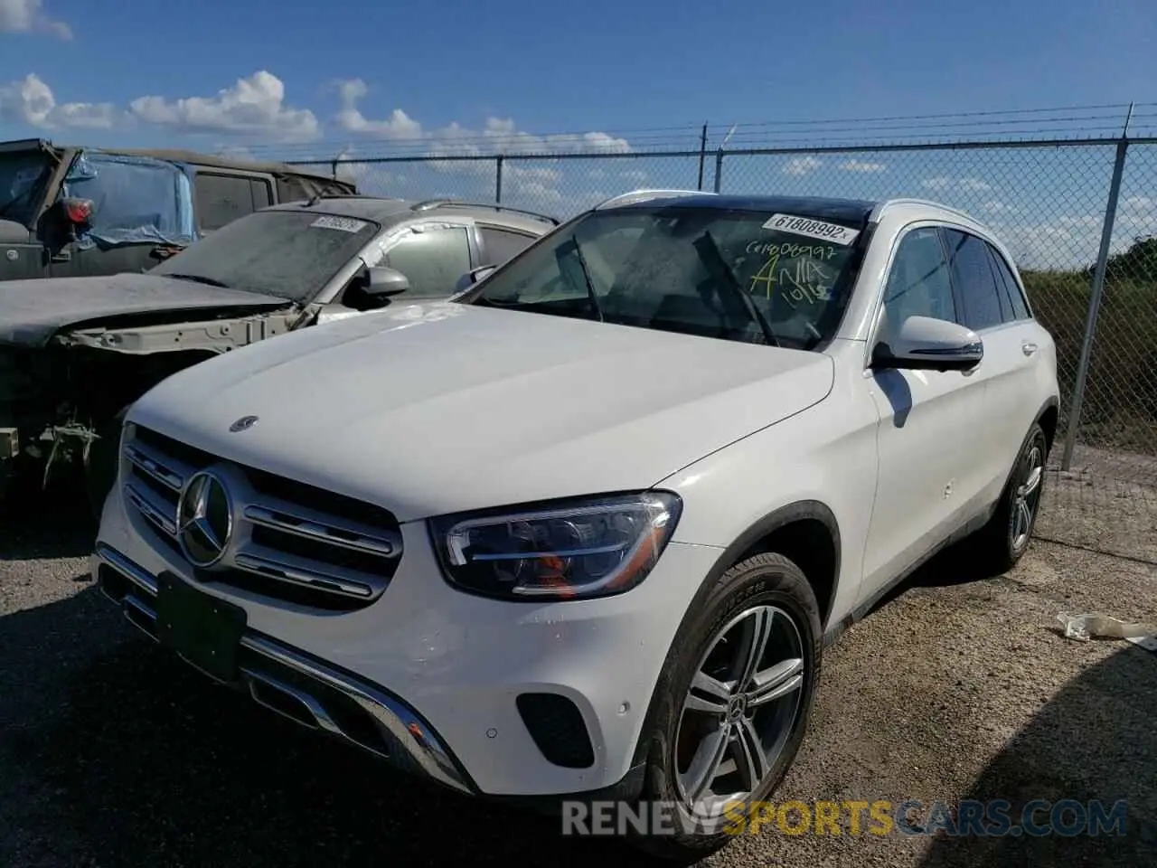 2 fotografías del automóvil dañado W1N0G8EB4MV276705 MERCEDES-BENZ GLC-CLASS 2021