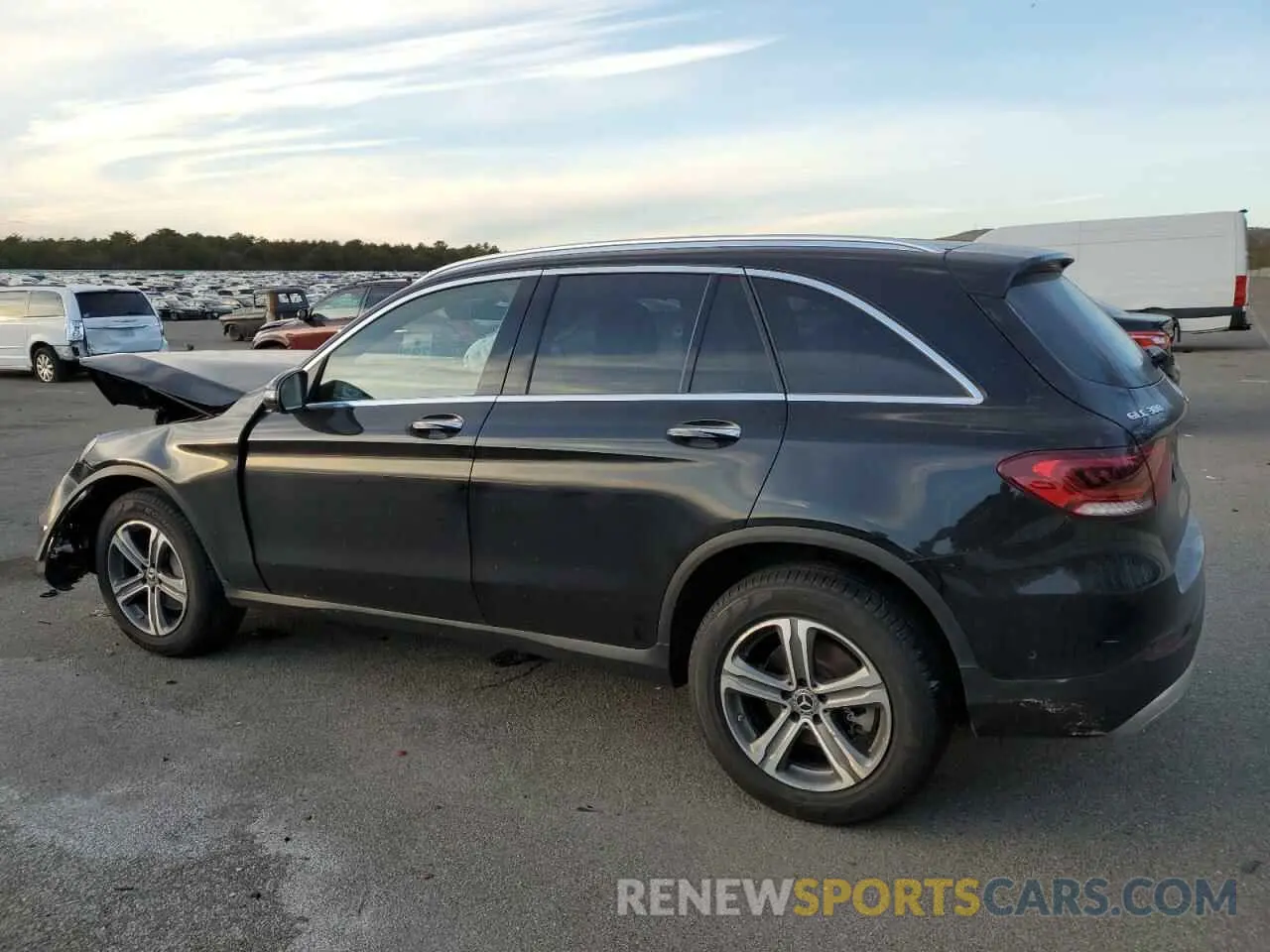 2 fotografías del automóvil dañado W1N0G8EB6MV272297 MERCEDES-BENZ GLC-CLASS 2021