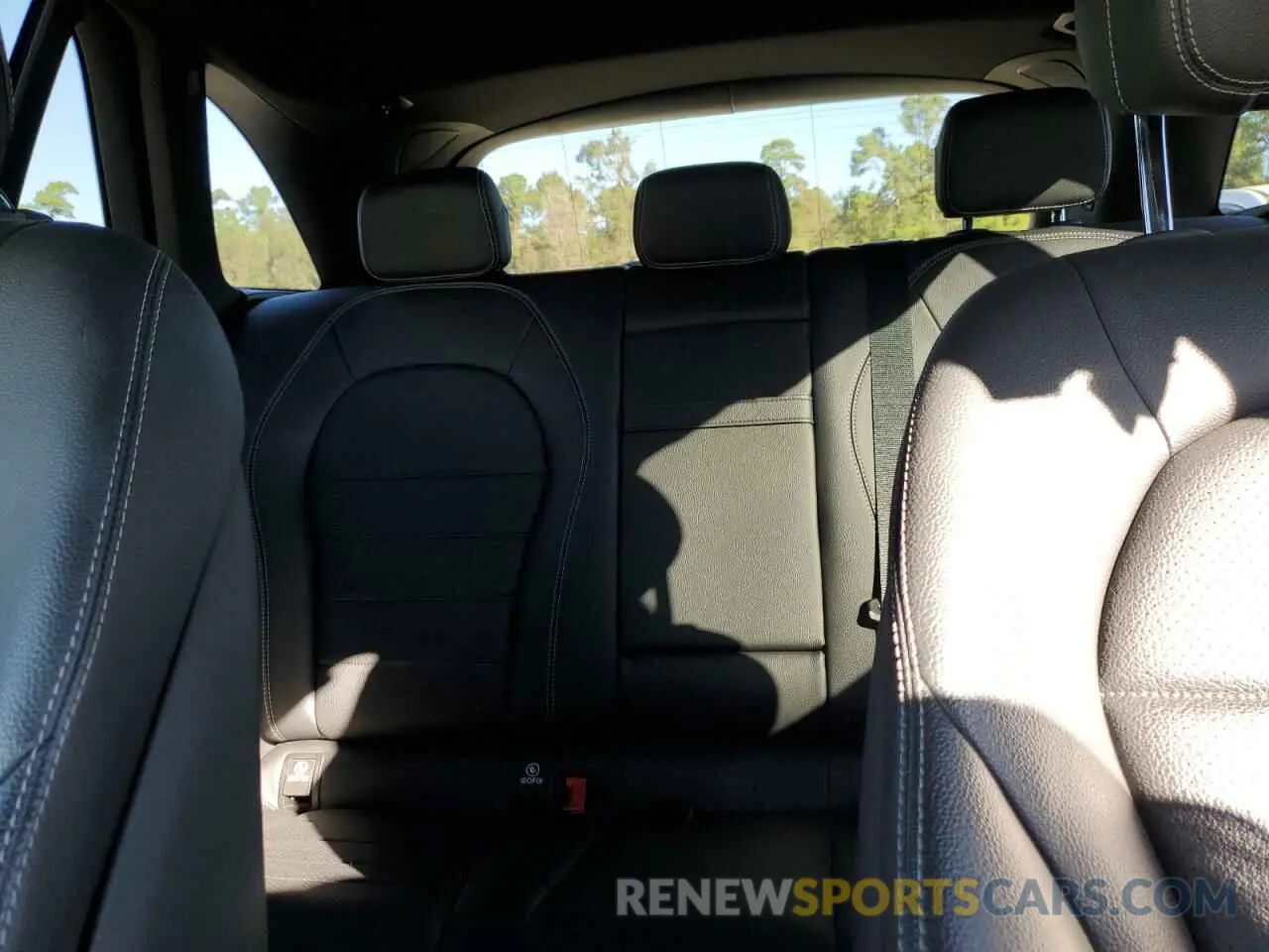 10 fotografías del automóvil dañado W1N0G8DB1NV336734 MERCEDES-BENZ GLC-CLASS 2022
