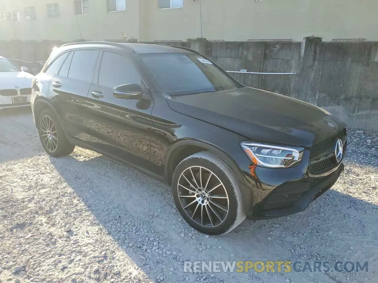 4 fotografías del automóvil dañado W1N0G8DB4NV361868 MERCEDES-BENZ GLC-CLASS 2022