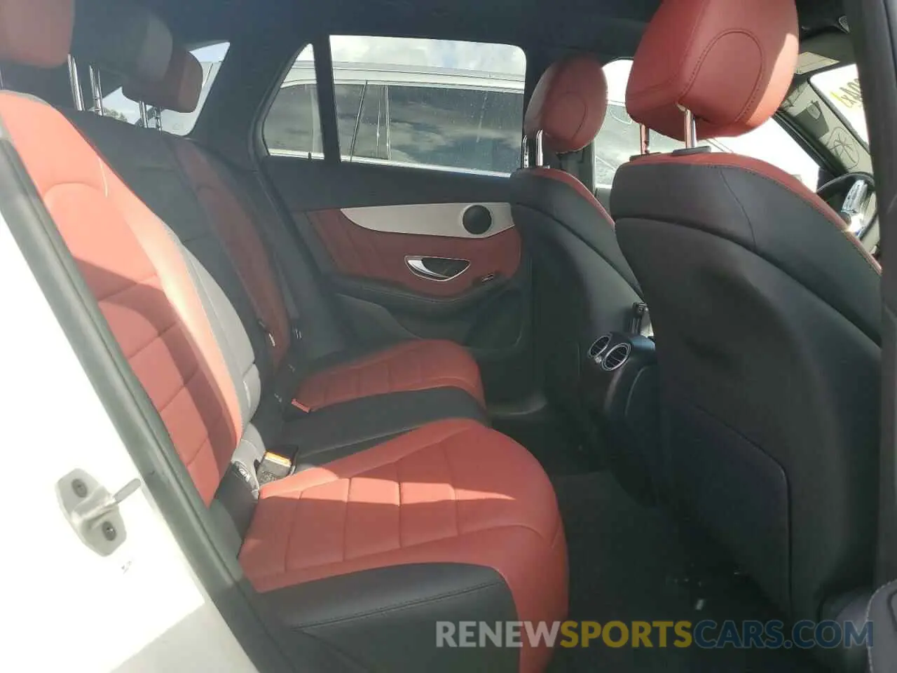 11 fotografías del automóvil dañado W1N0G8DB9NG020180 MERCEDES-BENZ GLC-CLASS 2022